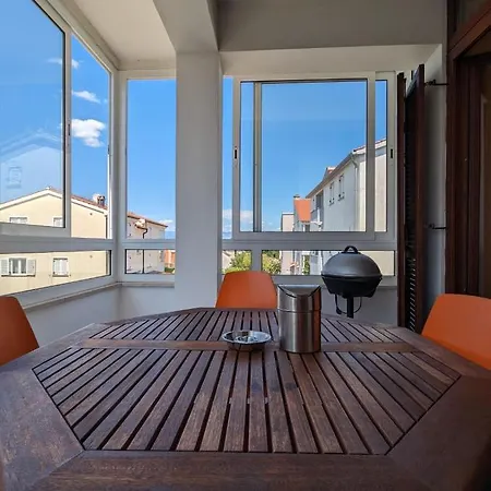 Krk Island Dream: Harbor Walk And Panoramic Views Apartment